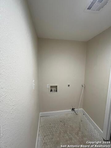 Listing photo id 7 for 8901 Bowline