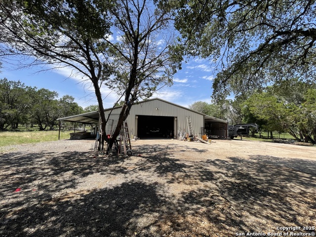 Image 12 of 50 For 450 Georg Oaks