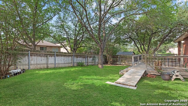 Listing photo id 22 for 4714 Irish Elm