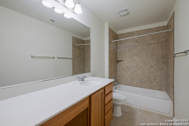 Listing photo id 20 for 6015 Wisteria Hl