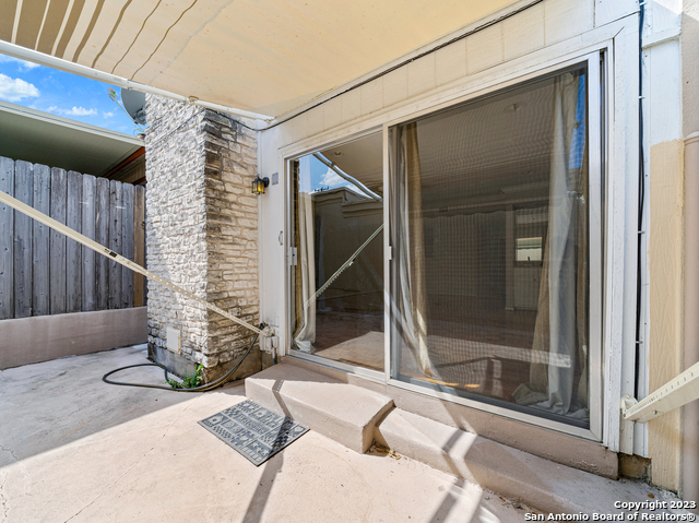 Image 24 of 29 For 11303 Vance Jackson Rd  Apt L