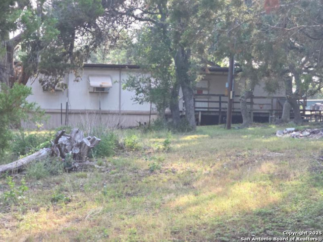 Listing photo id 1 for 509 Royal Oak