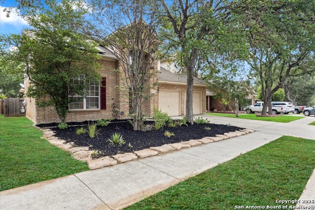 Listing photo id 28 for 2530 Lakehills