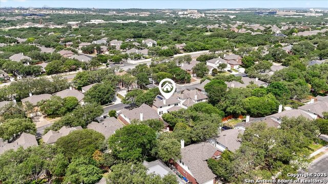 Listing photo id 36 for 2530 Lakehills