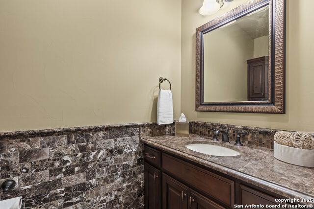 Image 44 of 53 For 8514 Terra Mont