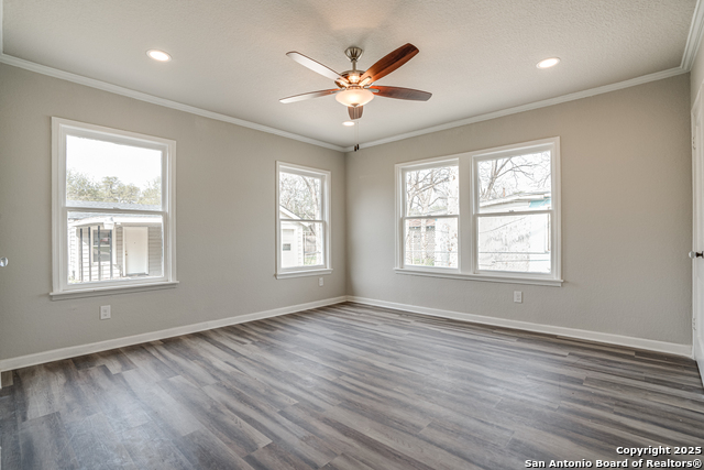 Image 17 of 40 For 2411 Huisache Avenue W