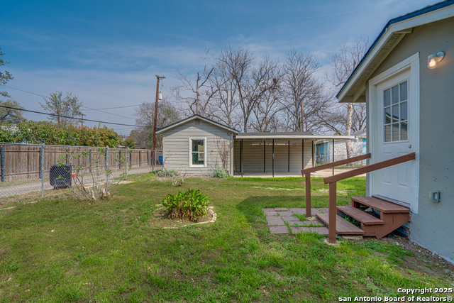 Image 25 of 40 For 2411 Huisache Avenue W
