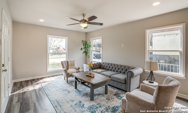 Image 6 of 40 For 2411 Huisache Avenue W