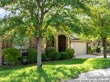 Image 2 of 24 For 818 Grove Bend