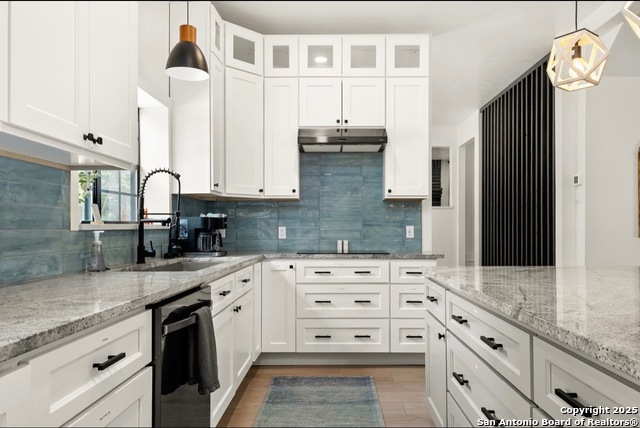 Listing photo id 12 for 3719 Summer Breeze