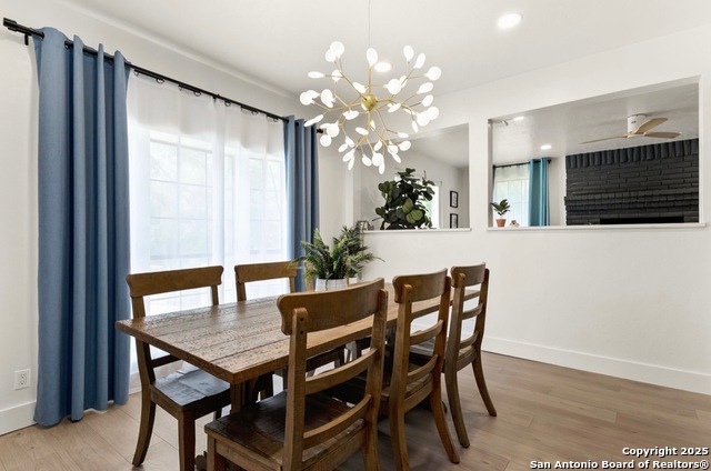 Listing photo id 18 for 3719 Summer Breeze