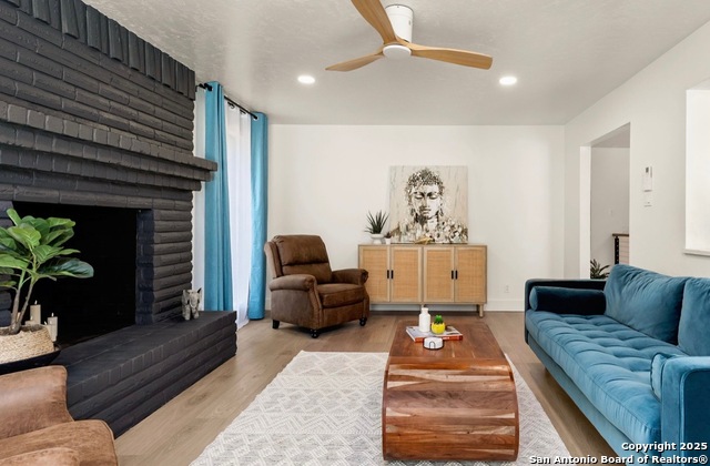 Listing photo id 20 for 3719 Summer Breeze