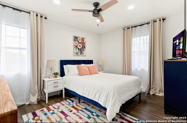 Listing photo id 31 for 3719 Summer Breeze