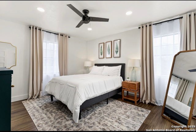 Listing photo id 37 for 3719 Summer Breeze