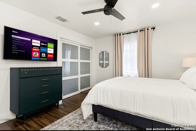 Listing photo id 38 for 3719 Summer Breeze