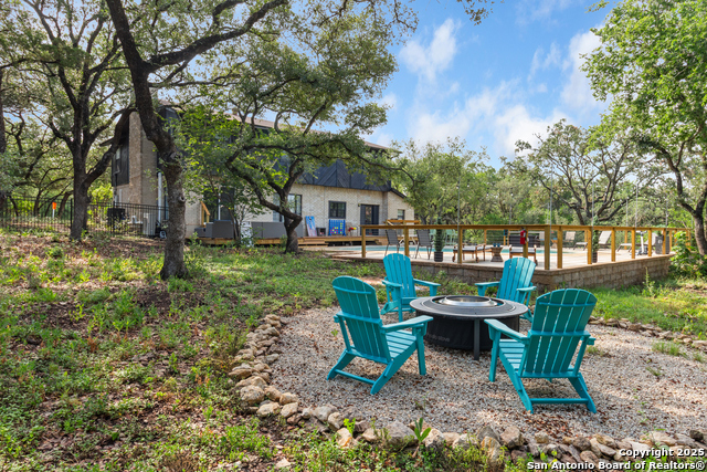 Listing photo id 52 for 3719 Summer Breeze