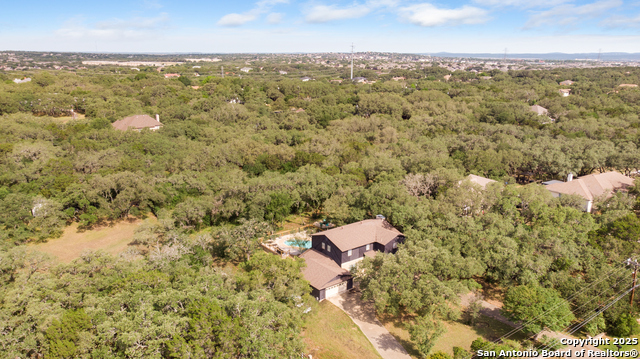 Listing photo id 59 for 3719 Summer Breeze
