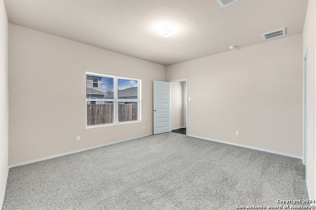 Listing photo id 11 for 2429 Marty Way