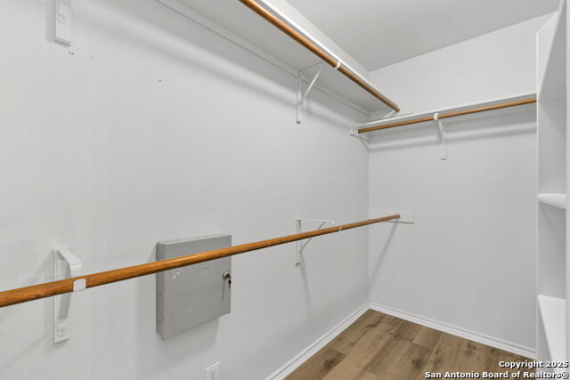 Listing photo id 15 for 15311 Spring Rock