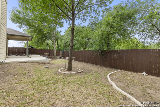 Listing photo id 31 for 15311 Spring Rock