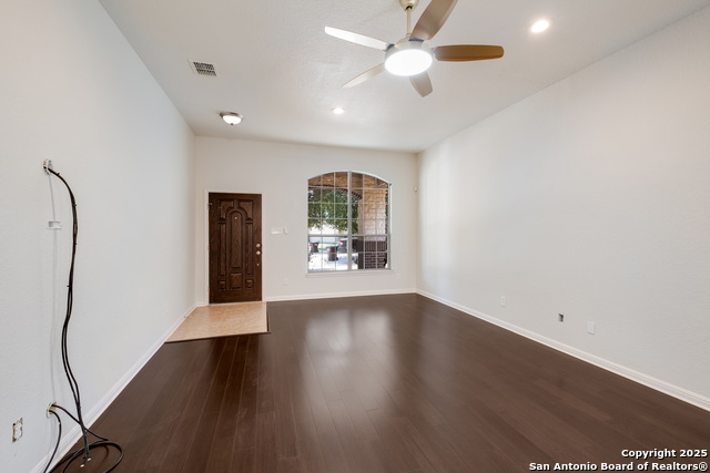 Listing photo id 3 for 12027 Mill Vilage