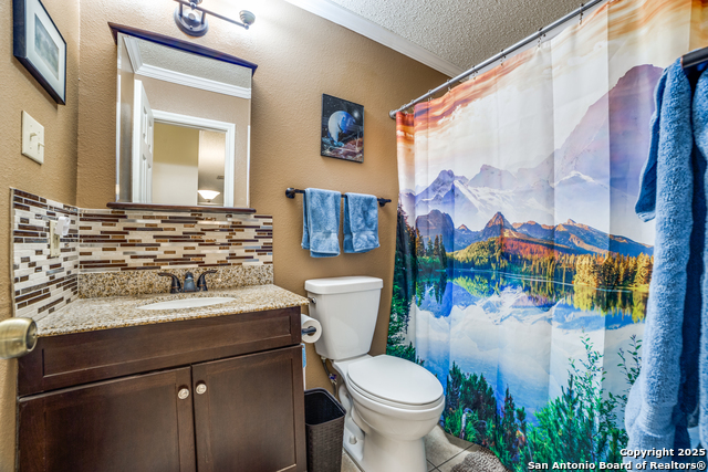 Listing photo id 18 for 2218 Gunter Bay