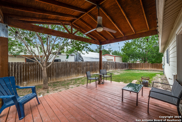 Listing photo id 20 for 2218 Gunter Bay