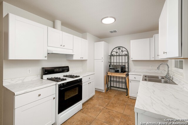 Image 12 of 15 For 3702 La Sabre Dr