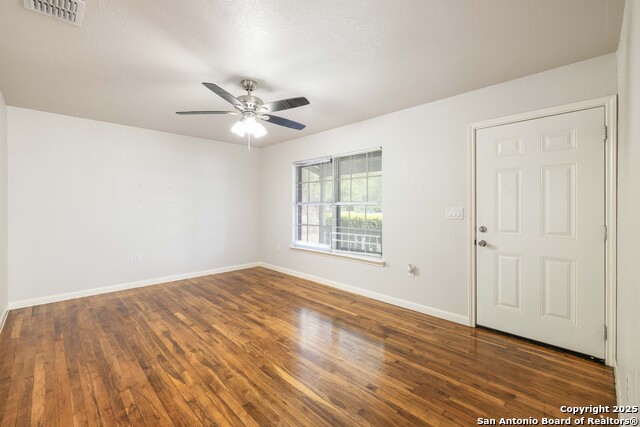 Image 4 of 15 For 3702 La Sabre Dr