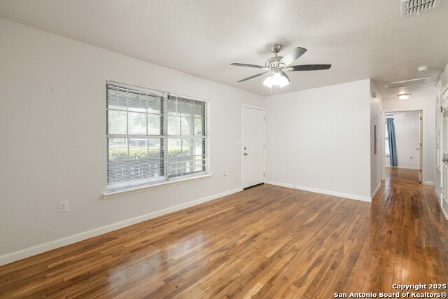 Image 5 of 15 For 3702 La Sabre Dr