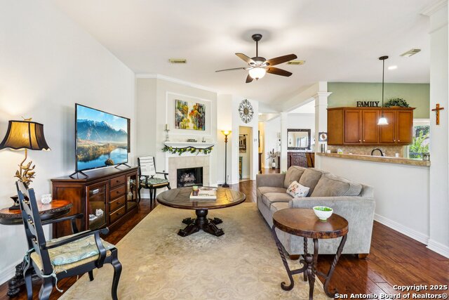 Image 19 of 40 For 607 Belmark Ct