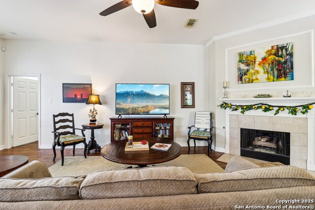 Image 20 of 40 For 607 Belmark Ct