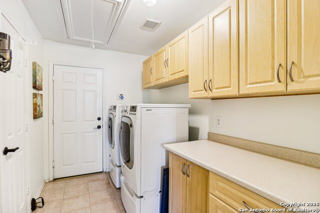 Image 31 of 40 For 607 Belmark Ct