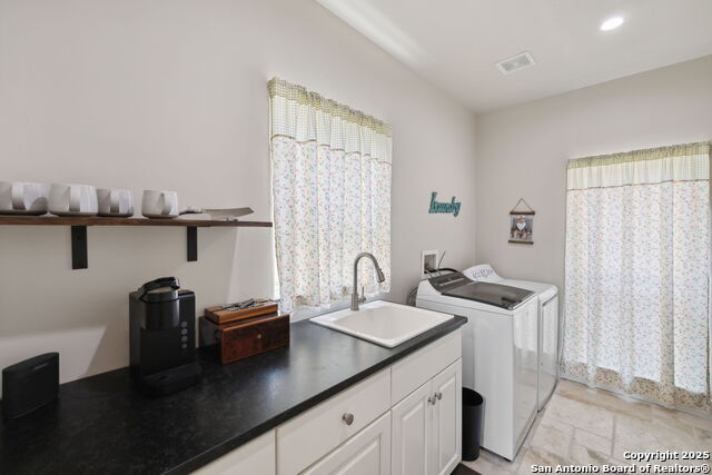 Image 36 of 44 For 2803 River Way