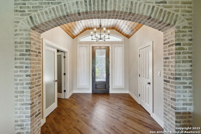Image 4 of 44 For 2803 River Way