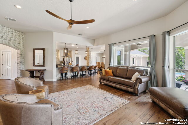 Image 9 of 44 For 2803 River Way