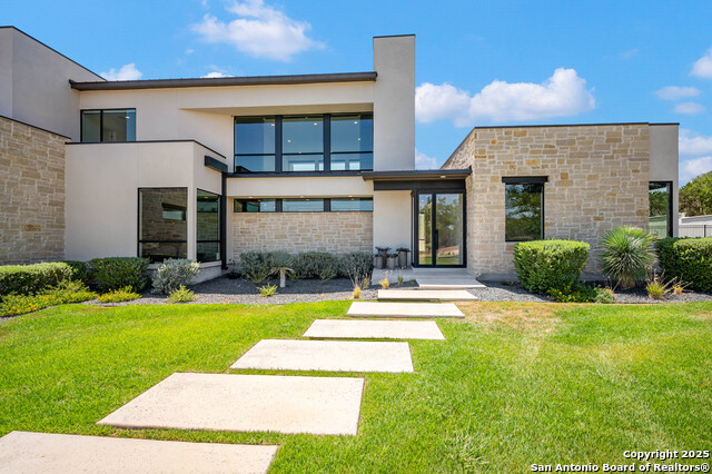 Image 2 of 64 For 211 Wellesley Hill