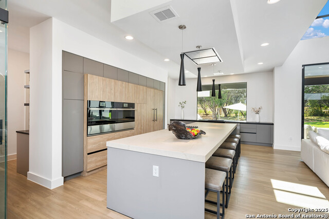 Image 20 of 64 For 211 Wellesley Hill