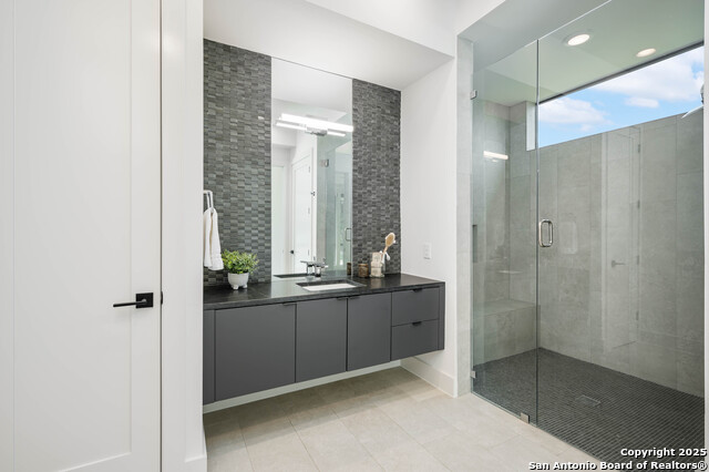 Image 37 of 64 For 211 Wellesley Hill