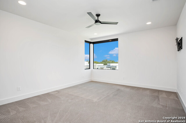 Image 43 of 64 For 211 Wellesley Hill