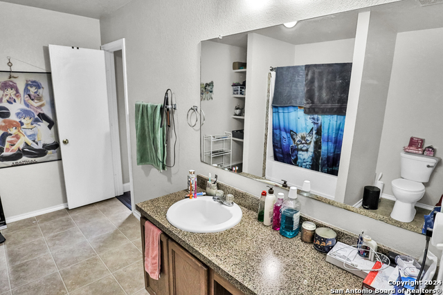 Listing photo id 9 for 5414 Kensington Run