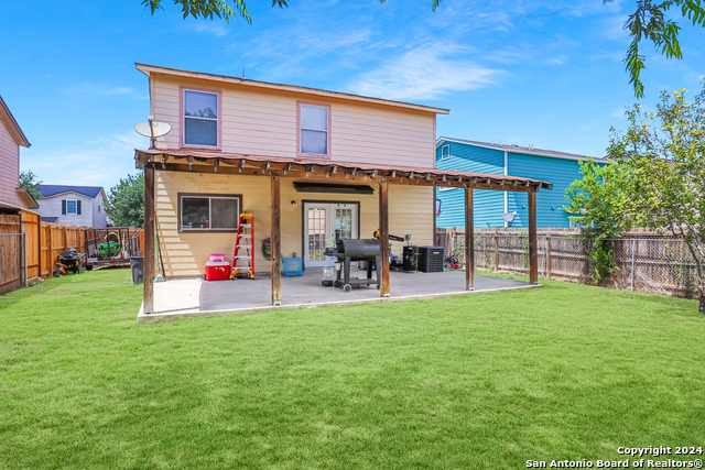 Listing photo id 13 for 5414 Kensington Run