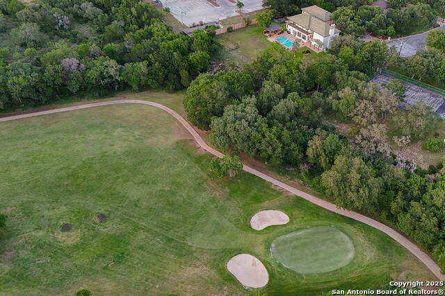 Listing photo id 106 for 625 Paseo Canada