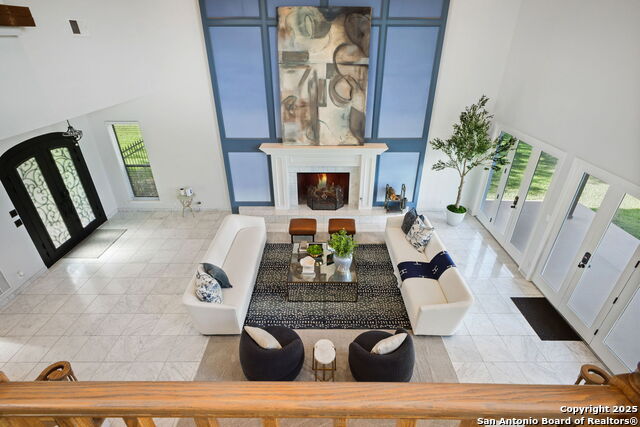 Listing photo id 12 for 625 Paseo Canada