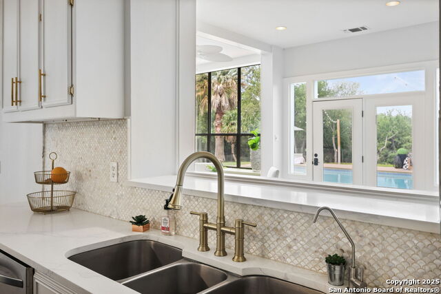 Listing photo id 19 for 625 Paseo Canada