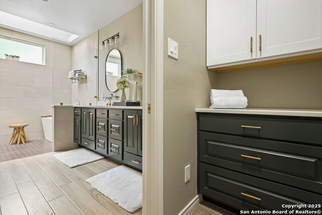 Listing photo id 34 for 625 Paseo Canada