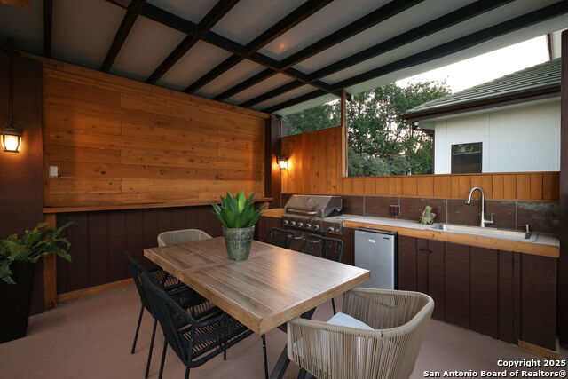 Listing photo id 64 for 625 Paseo Canada