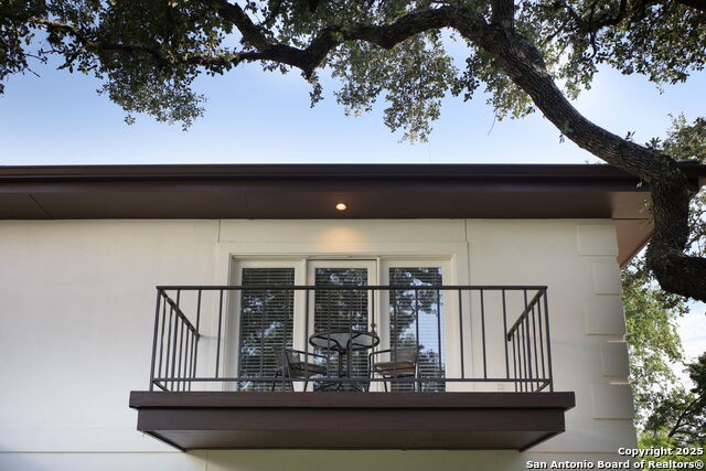 Listing photo id 86 for 625 Paseo Canada