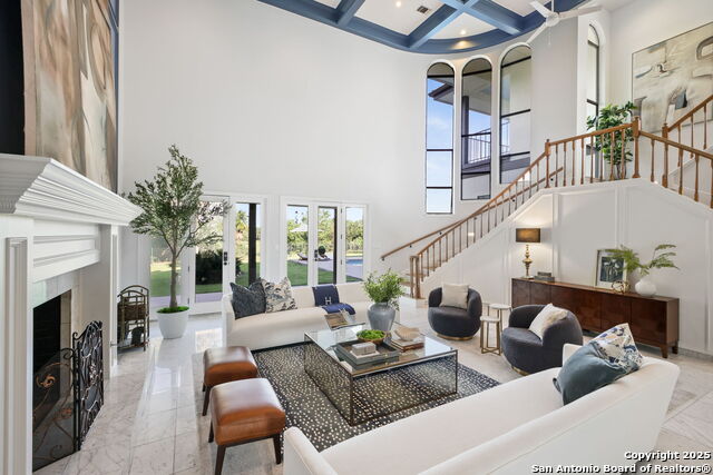 Listing photo id 7 for 625 Paseo Canada