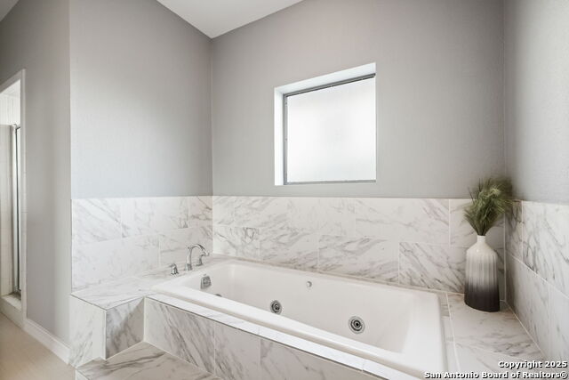 Listing photo id 90 for 625 Paseo Canada
